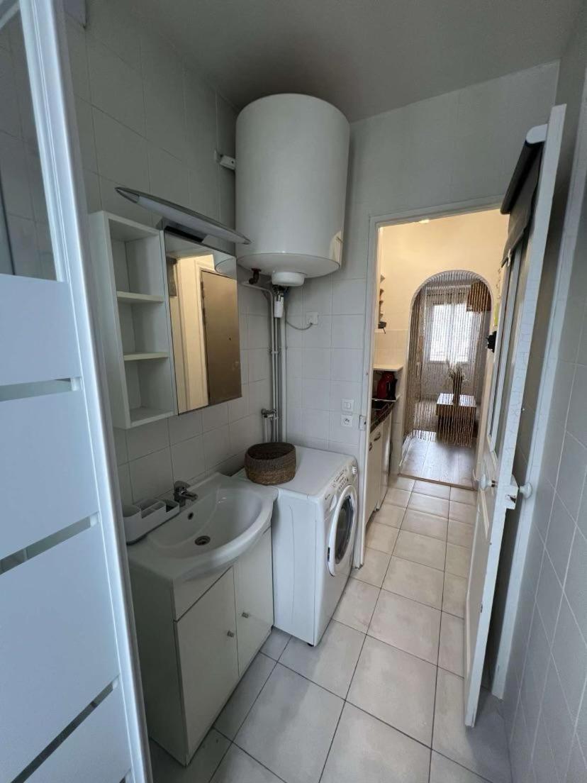 Charmant Appartement Aux Portes De Paris - 2Pax Saint-Ouen  Extérieur photo